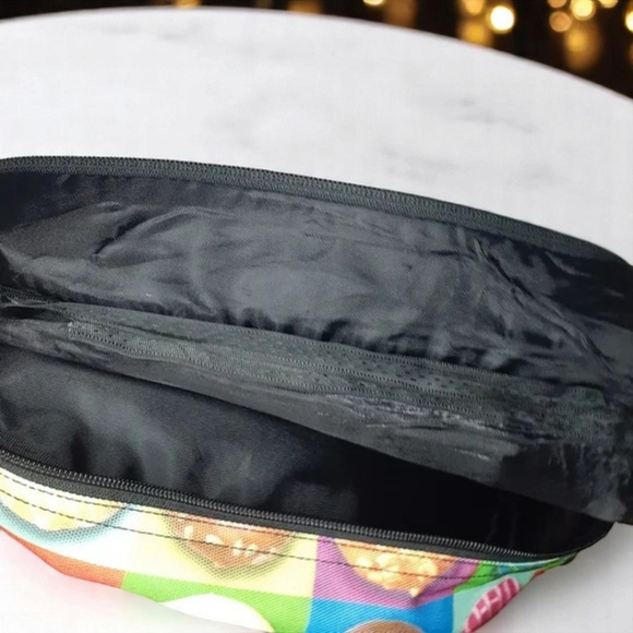 π©FUN DONUT BACKPACKπ© - Picture 4 of 7